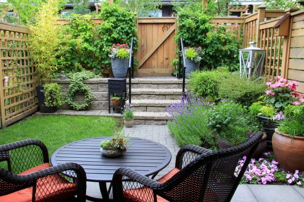 Small Yard Landscaping in Rotonda West