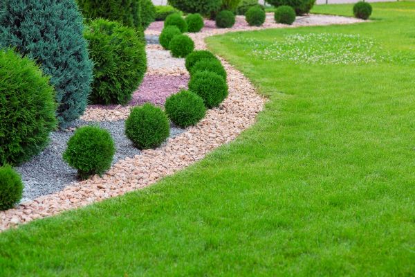 Edging Stones Installation in Rotonda West